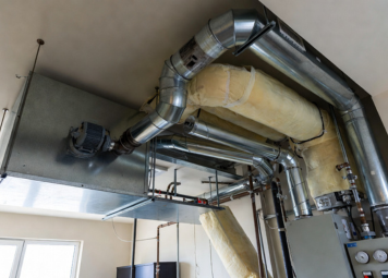 Commercial HVAC maintenance and AC servicing in Dubai